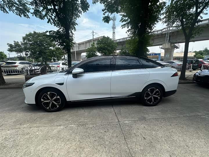 Фото 3 - XPeng P5