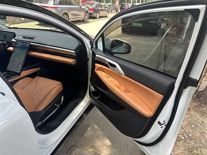 Фото 8 - XPeng P5