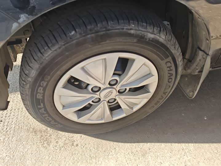 Фото 6 - JAC Refine M3