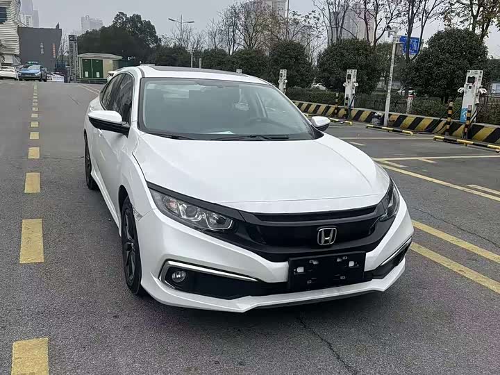 Фото 3 - Honda Civic