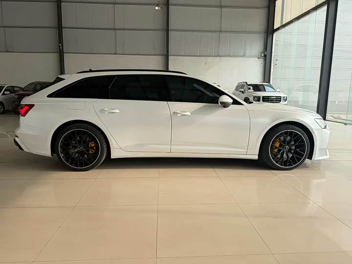 Фото 5 - Audi A6