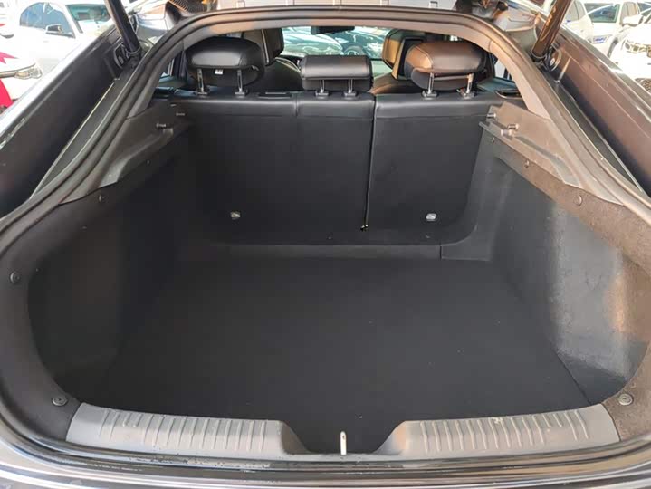 Фото 4 - Changan UNI-V