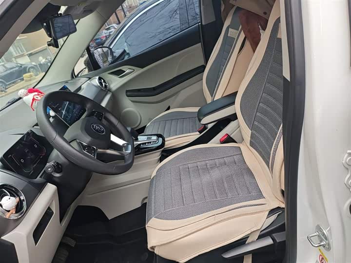 Фото 8 - BYD Yuan Pro