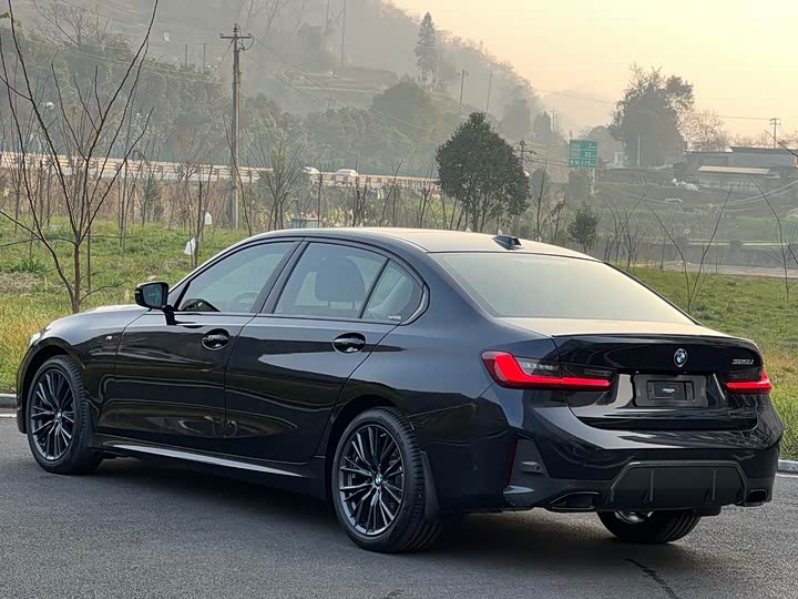 Фото 4 - BMW 3 Series