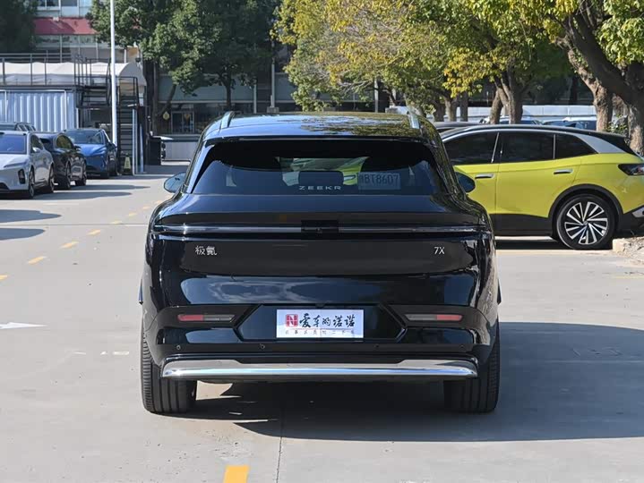Фото 5 - Zeekr 7X