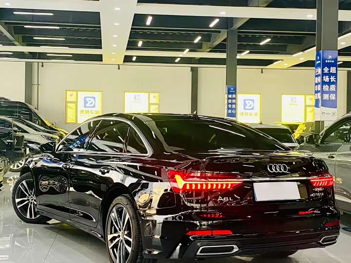 Фото 7 - Audi A6L