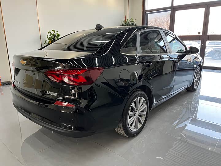 Фото 4 - Chevrolet Monza