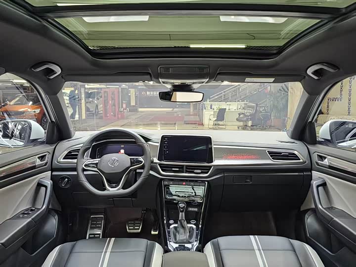 Фото 6 - Volkswagen T-Roc