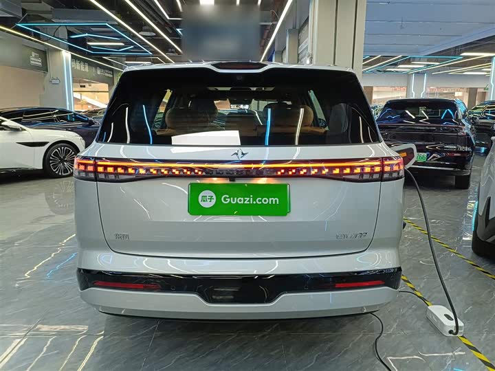 Фото 6 - Dongfeng Yipai eπ 008