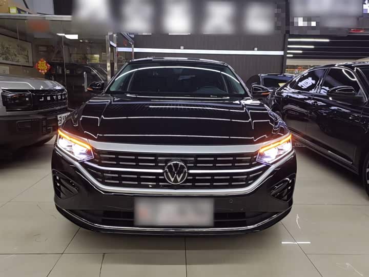 Фото 3 - Volkswagen Passat
