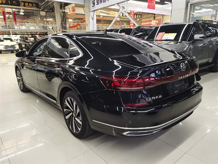 Фото 5 - Volkswagen Passat