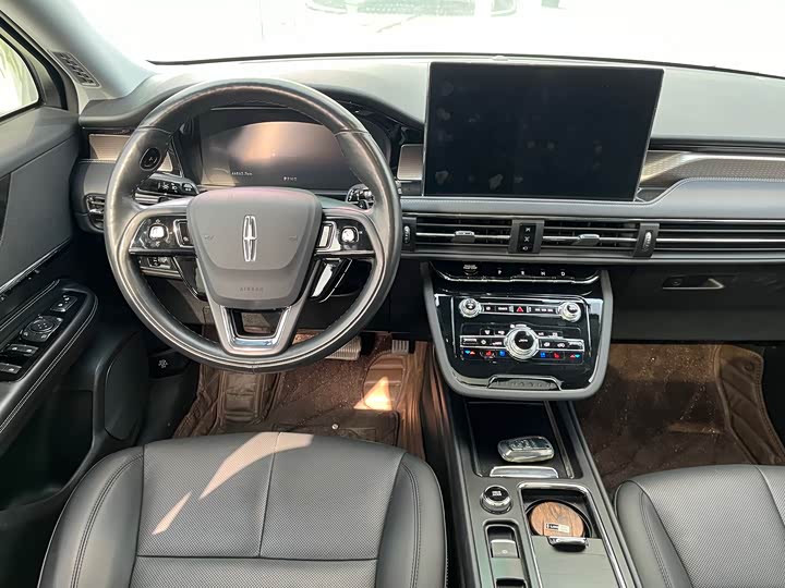 Фото 7 - Lincoln Corsair