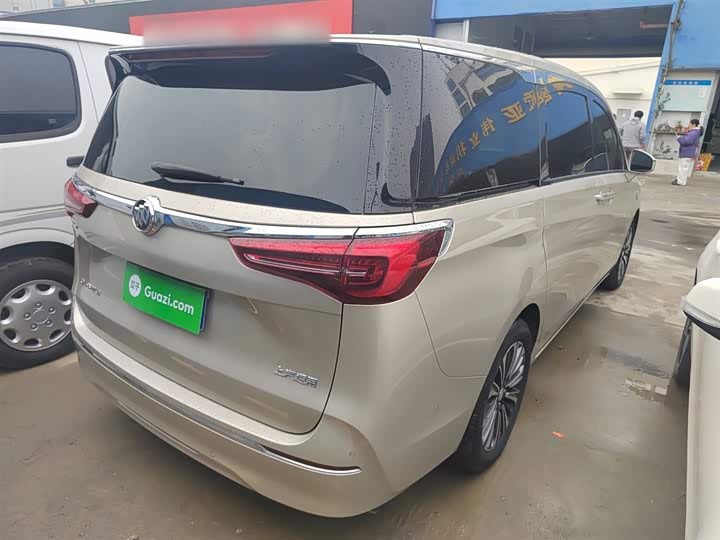 Фото 7 - Buick GL8 ES