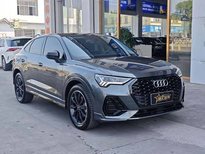 Фото 3 - Audi Q3 Sportback