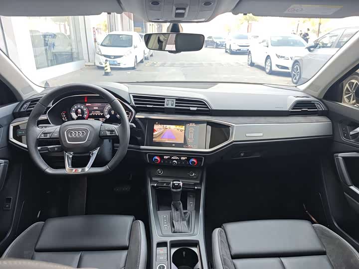 Фото 4 - Audi Q3 Sportback