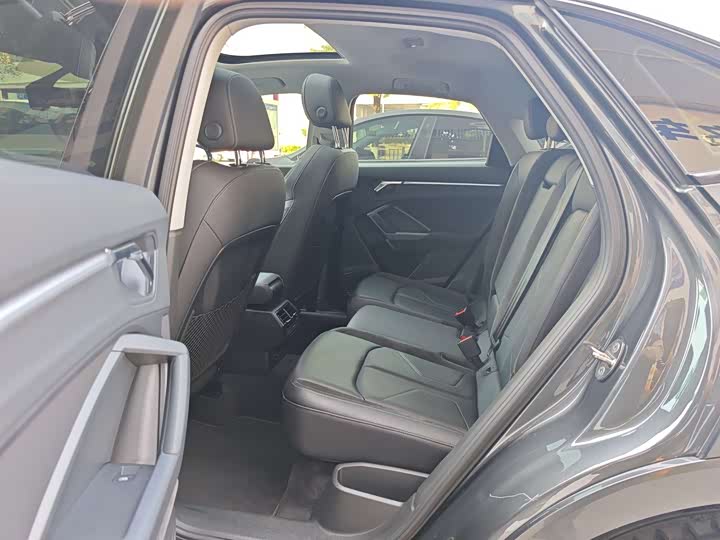 Фото 6 - Audi Q3 Sportback