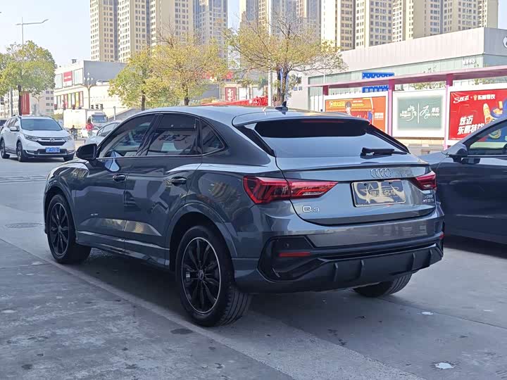 Фото 8 - Audi Q3 Sportback