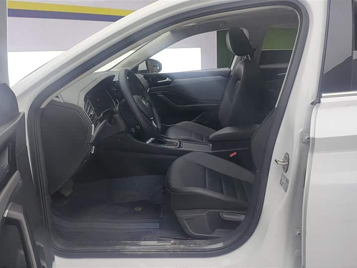 Фото 9 - Volkswagen Sagitar L