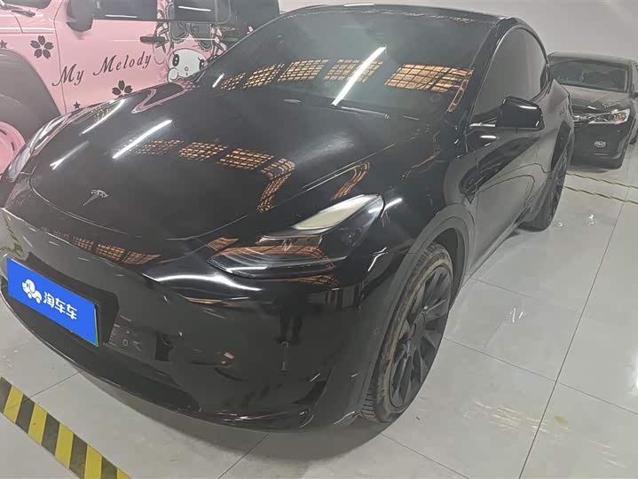 Фото 1 - Tesla Model Y