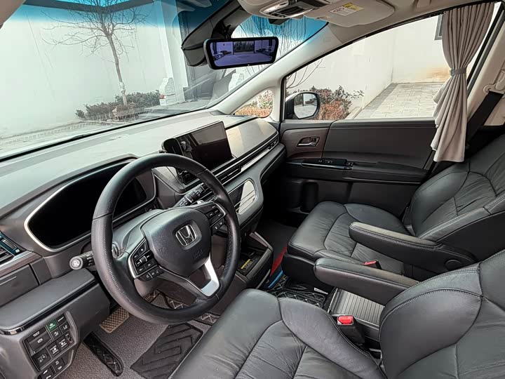 Фото 4 - Honda Odyssey