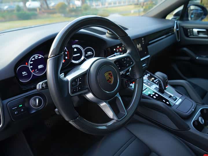 Фото 6 - Porsche Cayenne
