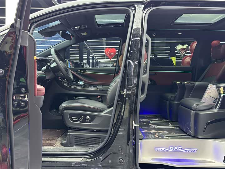 Фото 6 - GAC Trumpchi E9