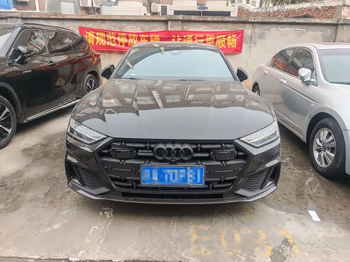 Фото 2 - Audi A7L