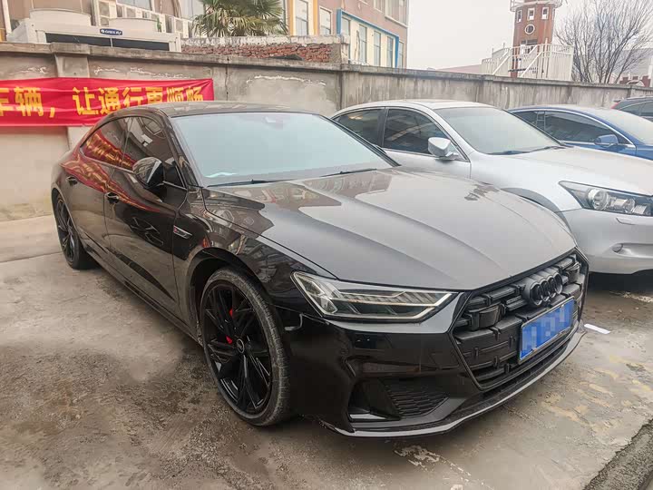 Фото 3 - Audi A7L