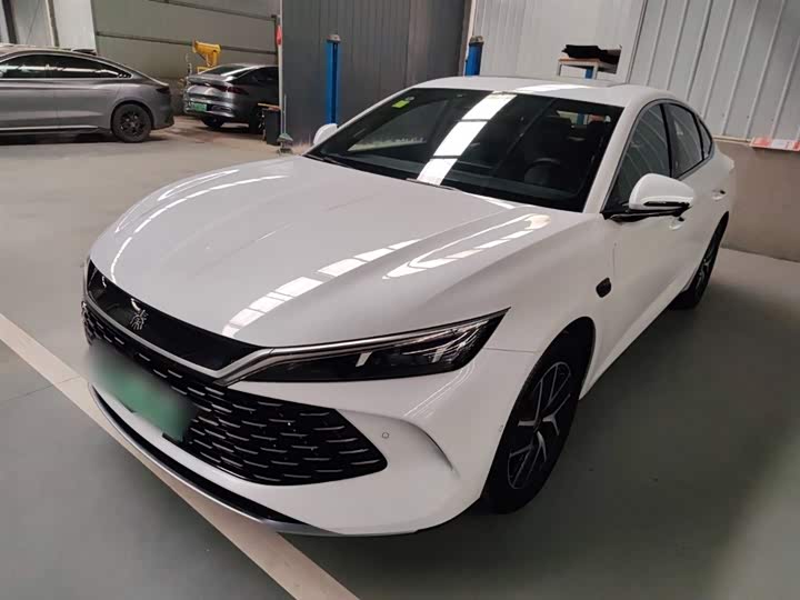 Фото 1 - BYD Qin L