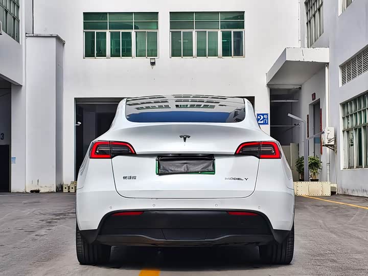 Фото 5 - Tesla Model Y