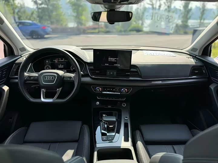 Фото 7 - Audi Q5L