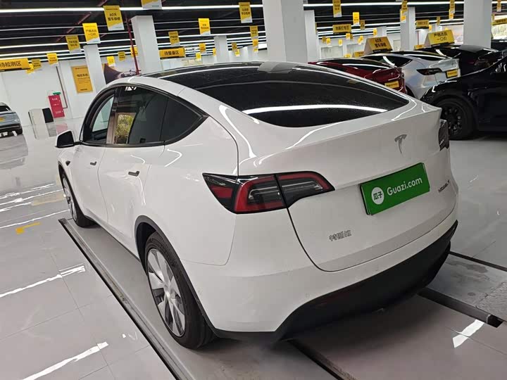 Фото 5 - Tesla Model Y