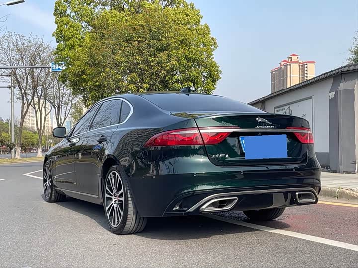 Фото 9 - Jaguar XF L
