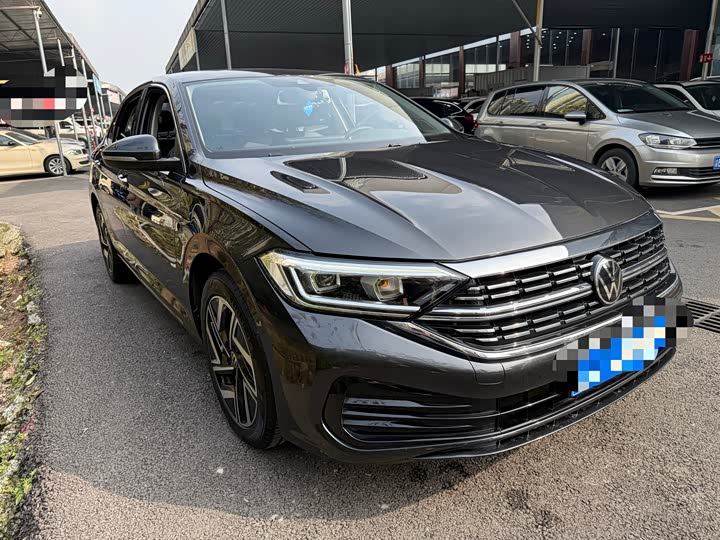 Фото 3 - Volkswagen Sagitar L