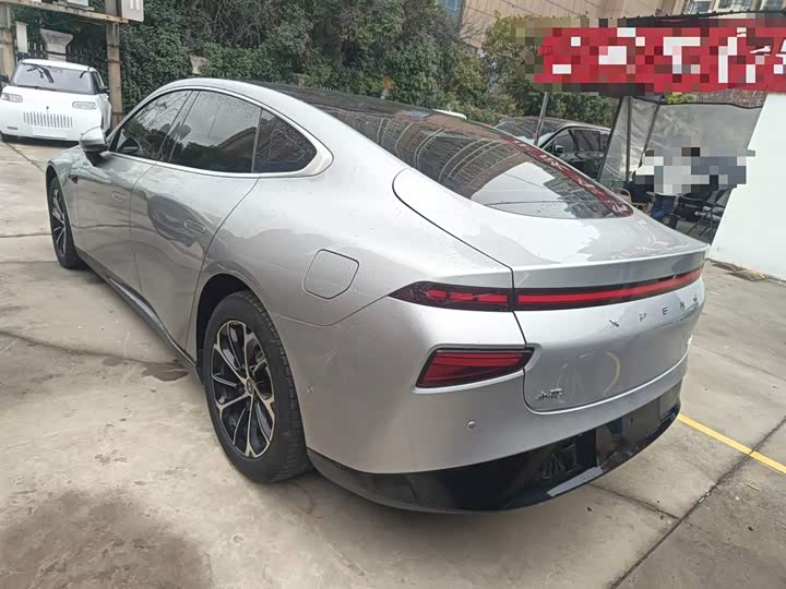 Фото 5 - XPeng P7