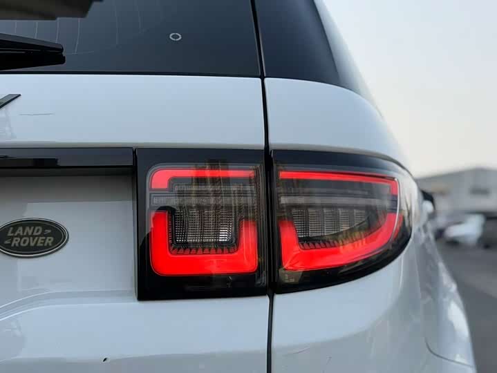 Фото 8 - Land Rover Discovery Sport