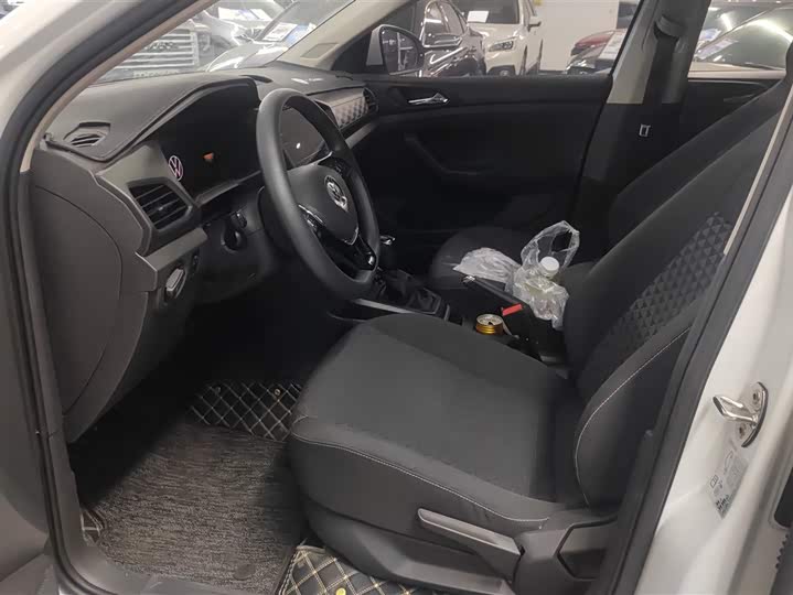 Фото 9 - Volkswagen T-Cross