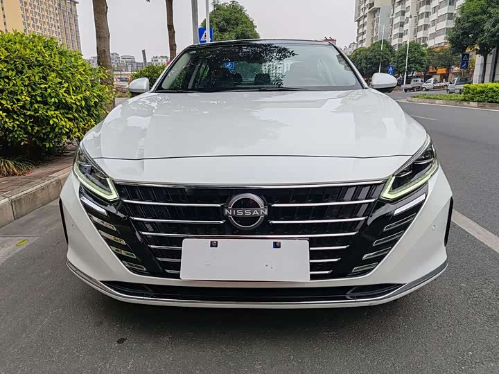 Фото 2 - Nissan Teana