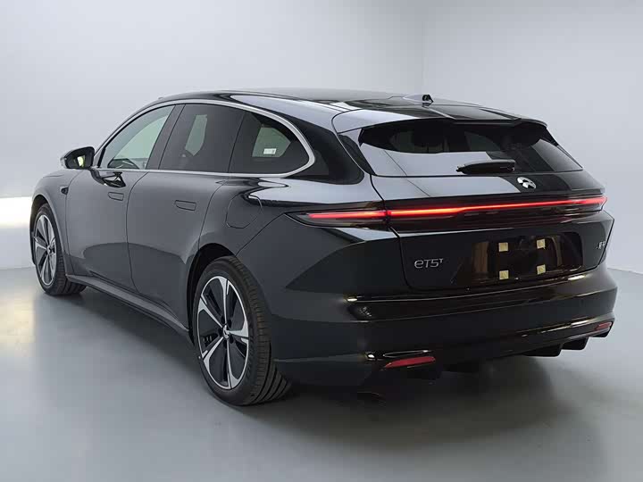 Фото 4 - Nio ET5T