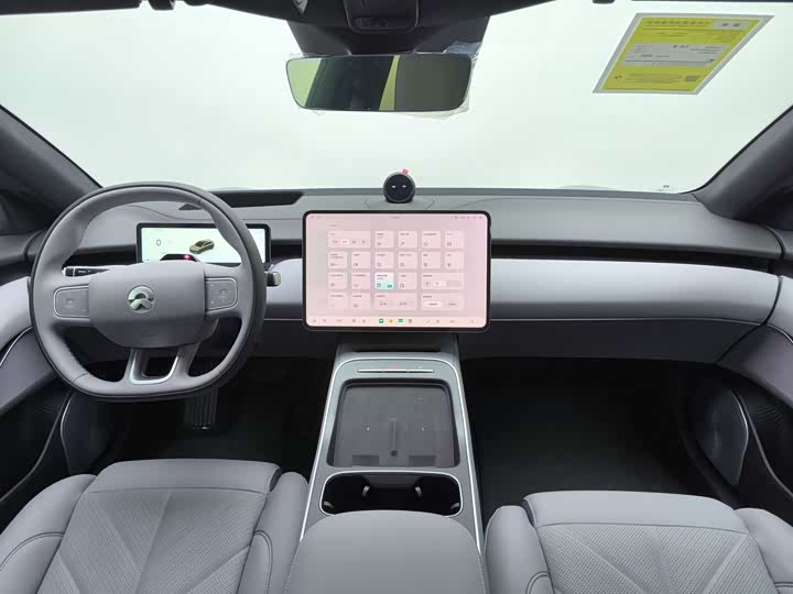 Фото 9 - Nio ET5T