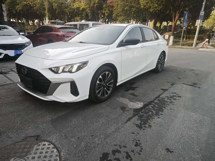 Фото 1 - GAC Trumpchi Empow R