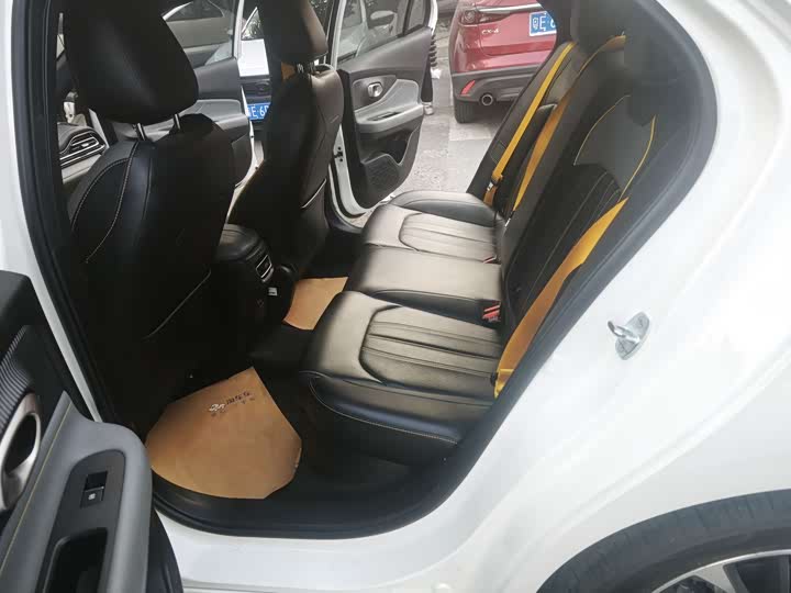 Фото 9 - GAC Trumpchi Empow R