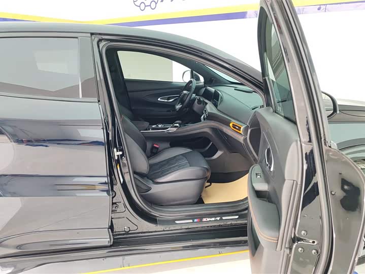 Фото 8 - Changan UNI-T