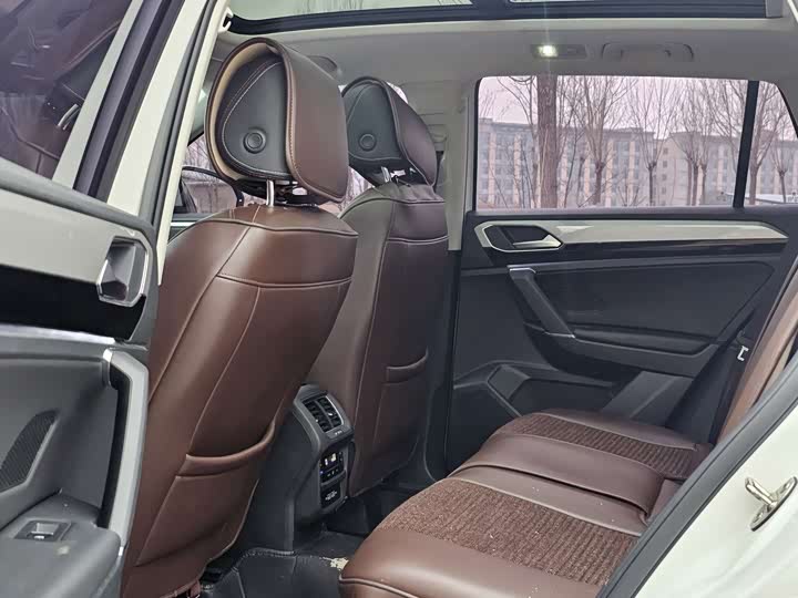 Фото 7 - Volkswagen Tayron