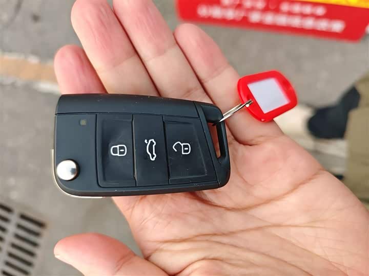 Фото 9 - Volkswagen Polo