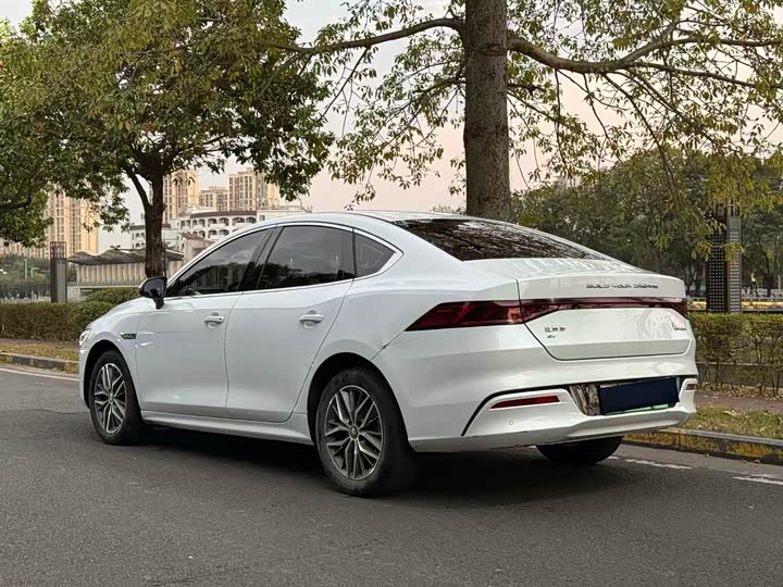 Фото 8 - BYD Qin Plus