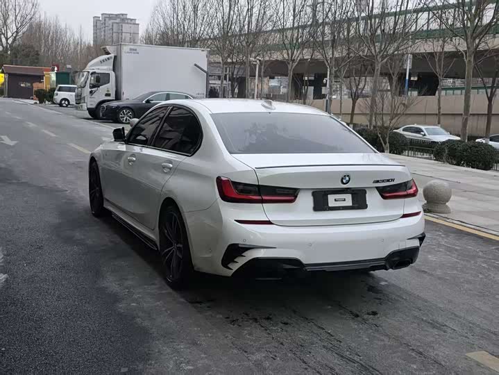 Фото 4 - BMW 3 Series