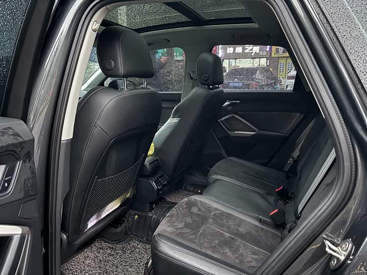 Фото 5 - Audi Q3