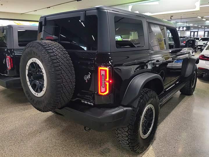 Фото 3 - Ford Bronco