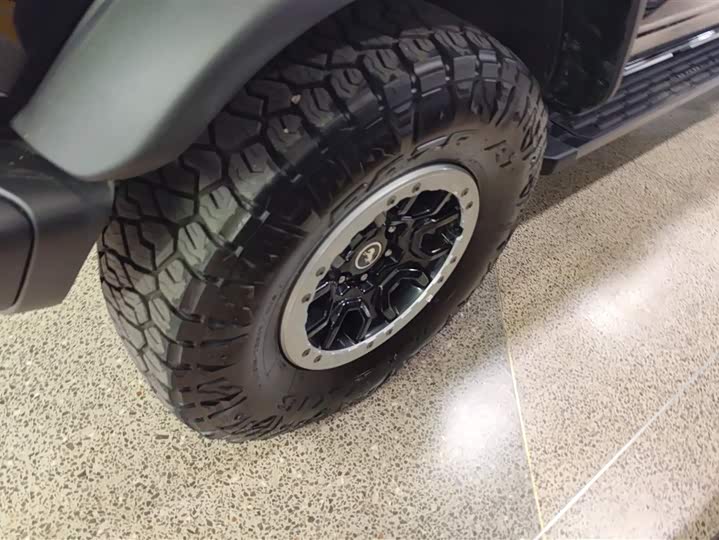 Фото 6 - Ford Bronco